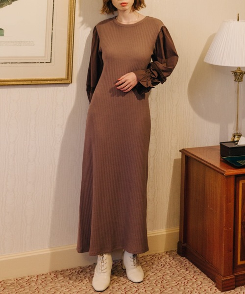 flowriri（フロウリリ）の「flowriri ボリュームスリーブワンピース（ワンピース・レディース・ブラック/ブラウン・FREE）」の11枚目の写真