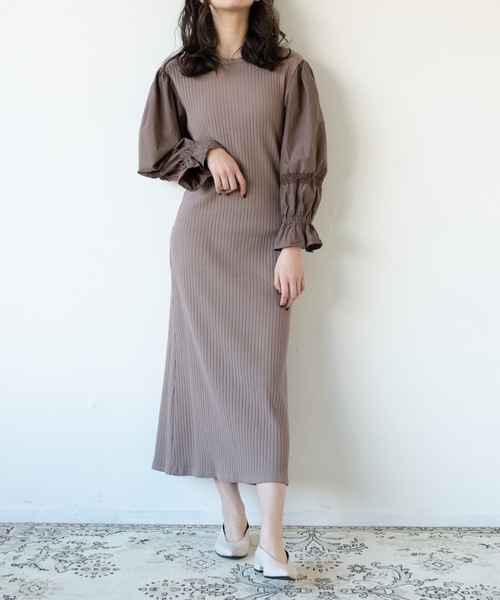 flowriri（フロウリリ）の「flowriri ボリュームスリーブワンピース（ワンピース・レディース・ブラック/ブラウン・FREE）」の14枚目の写真