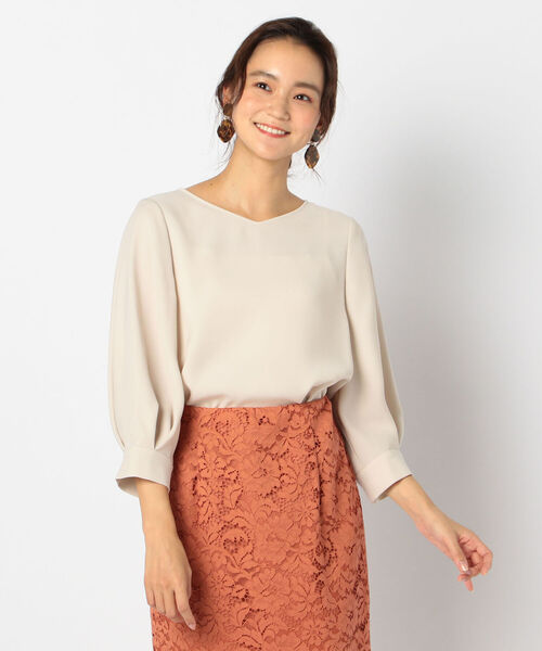 NOLLEY’S Sophi（ノーリーズソフィ）の「バックサテンツイルブラウス（シャツ/ブラウス・レディース・ミント/ネイビー/ベージュ・36/38）」の2枚目の写真