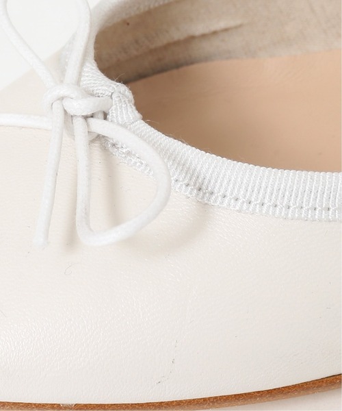 SLOBE IENA（スローブイエナ）の「【CHIAROSCURO/キアロスクーロ】SLOBE別注 バレエシューズ ◆（バレエシューズ・レディース・ホワイト/ゴールド/ベージュ/ブラック・38/39/37/36）」の14枚目の写真