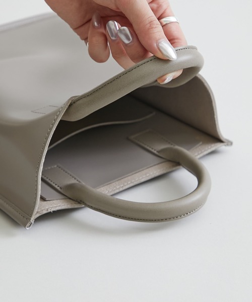 PIENI（ピエニ）の「【PIENI(ピエニ)】レザートートバッグS/TOTE S/SZB-34-5018（トートバッグ・レディース・ブラック/グレー・FREE）」の18枚目の写真