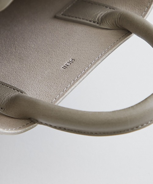 PIENI（ピエニ）の「【PIENI(ピエニ)】レザートートバッグS/TOTE S/SZB-34-5018（トートバッグ・レディース・ブラック/グレー・FREE）」の3枚目の写真