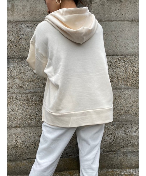 LiSeek（リシーク）の「【LiSeeK】スリーブドッキングスウェットＴＯＰ（スウェット・レディース・ホワイト/ブルー/ダークグレー・FREE）」の14枚目の写真