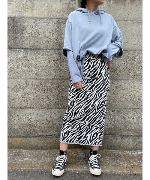 LiSeek（リシーク）の「【LiSeeK】スリーブドッキングスウェットＴＯＰ（スウェット・レディース・ホワイト/ブルー/ダークグレー・FREE）」の7枚目の写真