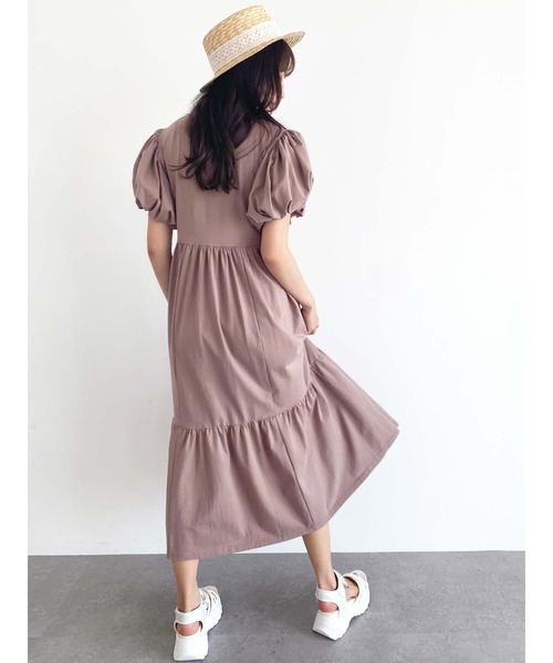 Honey Salon（ハニーサロン）の「パフスリーブティアードワンピース（ワンピース・レディース・ブラック/オフホワイト/チョコ・FREE）」の10枚目の写真