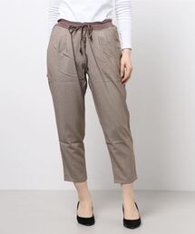 きれいめタックパンツ