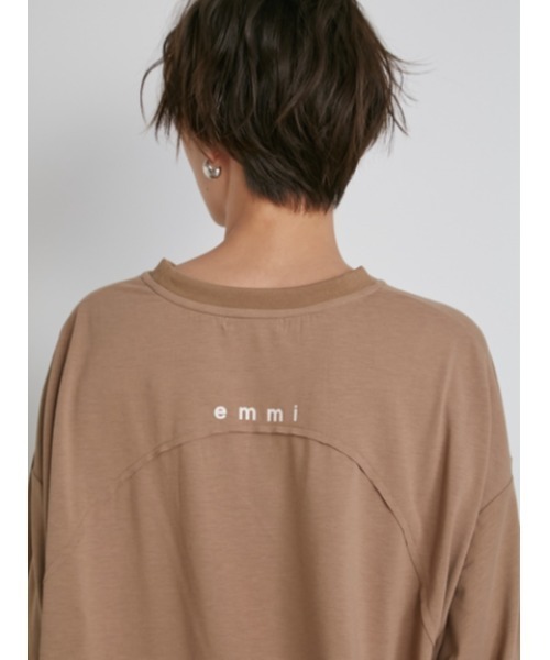 emmi(エミ)の「【emmi yoga】ロゴロングスリーブT-shirts(Tシャツ/カットソー・レディース・ベージュ/オフホワイト・FREE)」の13枚目の写真