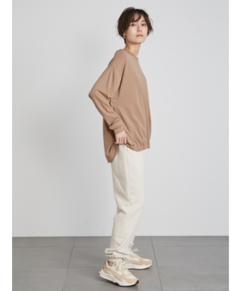 emmi(エミ)の「【emmi yoga】ロゴロングスリーブT-shirts(Tシャツ/カットソー・レディース・ベージュ/オフホワイト・FREE)」の7枚目の写真