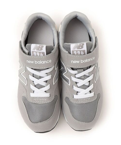 SHIPS any（シップス エニィ）の「NEW BALANCE: YV996 V3 スニーカー（スニーカー・キッズ・ネイビー/グレー・19/20/18/22/17/21）」の6枚目の写真