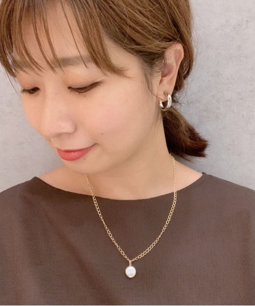 LEPSIM（レプシィム）の「デザインモチーフネックレス　219196（ネックレス・レディース・シルバー系その他/ゴールド系その他/ゴールド系その他2・ONE SIZE）」の2枚目の写真