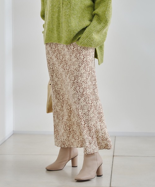 DouDou(ドゥドゥ)の「フラワープリントスカート(スカート・レディース・ブラウン/グリーン・FREE)」の4枚目の写真