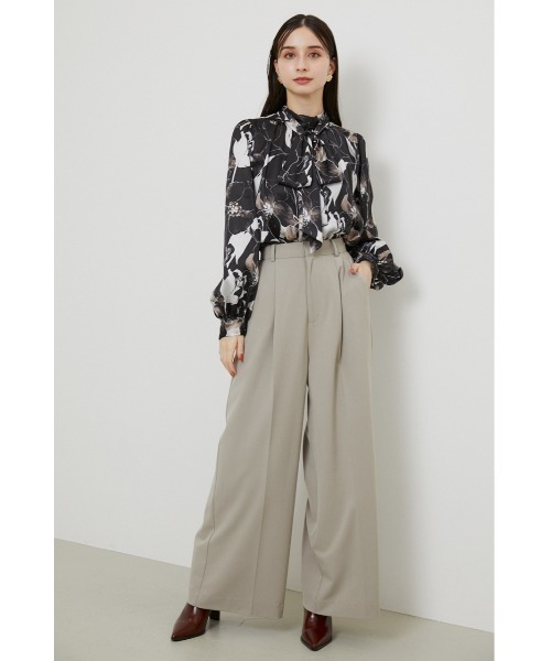 rienda  アートフラワーボウタイブラウス rienda（リエンダ）の「アートフラワーボウタイブラウス（シャツ
