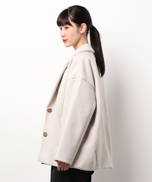 HONEYSUCKLE ROSE(ハニーサックルローズ)の「【HONEYSUCKLE ROSE】ショートチェスター(チェスターコート・レディース・ベージュ/オフホワイト・M/L)」の3枚目の写真