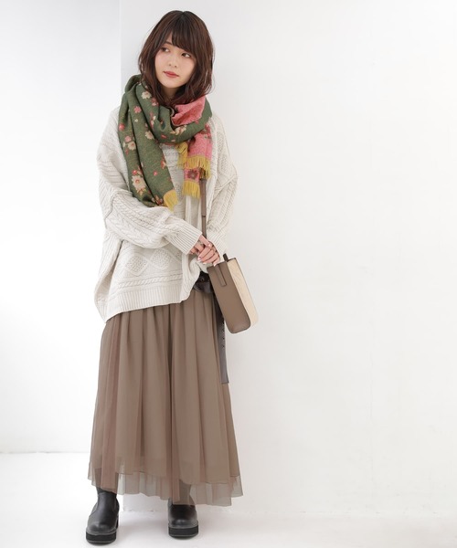 osharewalker（オシャレウォーカー）の「『フラワージャカードストール』（ストール/ショール・レディース・マスタード/グリーン/グレー・FREE）」の13枚目の写真