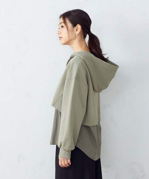 COMME CA ISM（コムサイズム）の「【WEB限定】 レイヤード風パーカ（パーカー・レディース・グレー/ブラック/カーキ・FREE）」の19枚目の写真