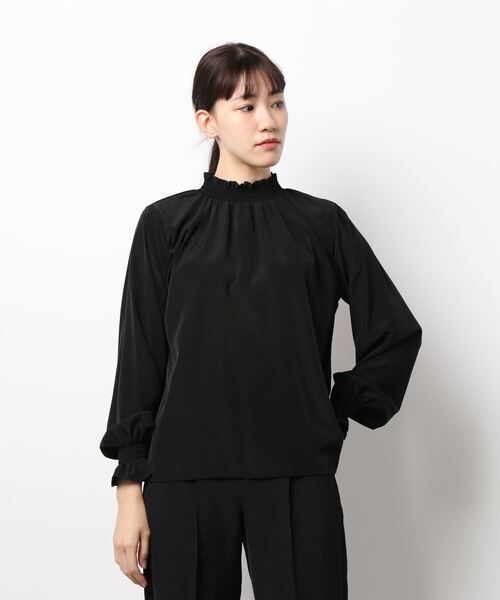 N.(N. Natural Beauty Basic)(エヌエヌナチュラルビューティーベーシック)の「シャーリングハイネックブラウス(シャツ/ブラウス・レディース・グレー/ブラック/ホワイト/ベージュ/ブルー・MEDIUM)」の21枚目の写真