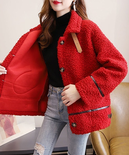 FRP（エフアールピー）の「YUGA フェイクムートン　ボア　ブルゾン　ジャケットコート（ブルゾン・レディース・モカ/ブルー/レッド/ホワイト/ブラウン/オフホワイト・M/L）」の6枚目の写真