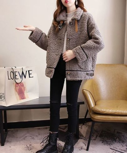 FRP（エフアールピー）の「YUGA フェイクムートン　ボア　ブルゾン　ジャケットコート（ブルゾン・レディース・モカ/ブルー/レッド/ホワイト/ブラウン/オフホワイト・M/L）」の19枚目の写真