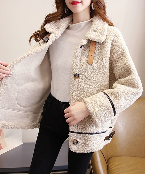 FRP（エフアールピー）の「YUGA フェイクムートン　ボア　ブルゾン　ジャケットコート（ブルゾン・レディース・モカ/ブルー/レッド/ホワイト/ブラウン/オフホワイト・M/L）」の13枚目の写真