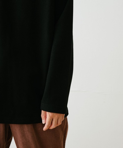 ITEMS URBANRESEARCH（アイテムズ アーバンリサーチ）の「ハイネックリブカットソー（Tシャツ/カットソー・メンズ・ブラック/オフホワイト/ベージュ・MEDIUM/LARGE）」の18枚目の写真