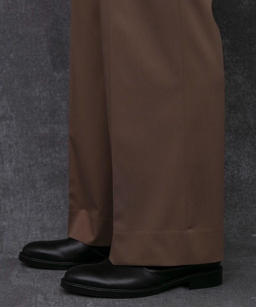 UNITED TOKYO（ユナイテッドトウキョウ）の「マルチストレッチサイドゴムセミフレアスラックス（スラックス・メンズ・ブラック/バーガンディー/ライトベージュ/グレイッシュベージュ・1/2/3）」の18枚目の写真