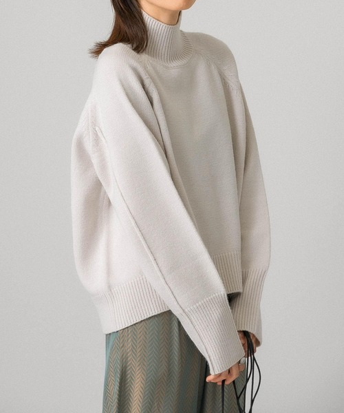 KBF（ケイビーエフ）の「アウトリンキングコクーンハイネックニット（ニット/セーター・レディース・ライトグレー/ブラウン/オレンジ・ONE）」の16枚目の写真