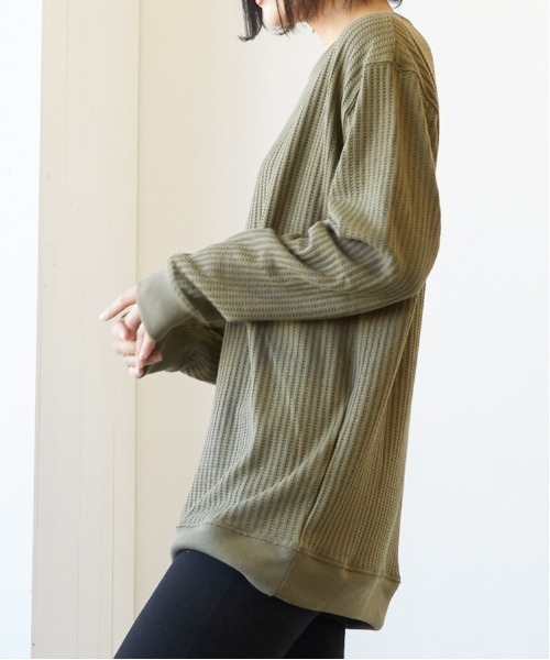 INNOCENT(イノセント)の「『オーバーサイズ』ワッフルロンT(Tシャツ/カットソー・レディース・オフホワイト/カーキ/杢グレー/ベージュ/ブラック・LARGE/X-LARGE/MEDIUM)」の5枚目の写真