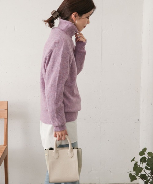 URBAN RESEARCH DOORS（アーバンリサーチドアーズ）の「片畦タートルニットプルオーバー（ニット/セーター・レディース・パープル/グリーン/モカ・ONE）」の5枚目の写真