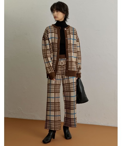 Re:EDIT(リエディ)の「指穴タートルネックリブニットトップス(ニット/セーター・レディース・グリーン/パープル/ブラック/ブルー/アイボリー/オレンジ・MEDIUM)」の7枚目の写真