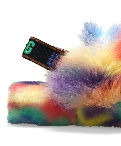 UGG（アグ）の「UGG W FLUFF YEAH PRIDE / アグ フラフ イェイ