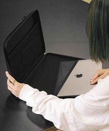 CLASSIC（クラシック）の「PASSEN パセン セミハードPCバッグ 14インチ パソコンケース（PC・タブレットケース）」