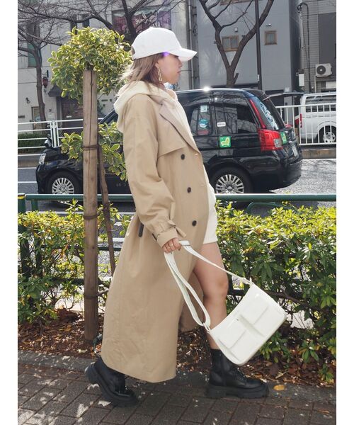 EVRIS（エヴリス）の「ワイドベルトガジェットBAG（ショルダーバッグ・レディース・ホワイト/ブラック/グリーン・FREE）」の5枚目の写真