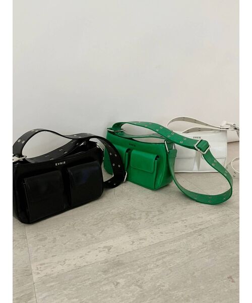 EVRIS（エヴリス）の「ワイドベルトガジェットBAG（ショルダーバッグ・レディース・ホワイト/ブラック/グリーン・FREE）」の16枚目の写真