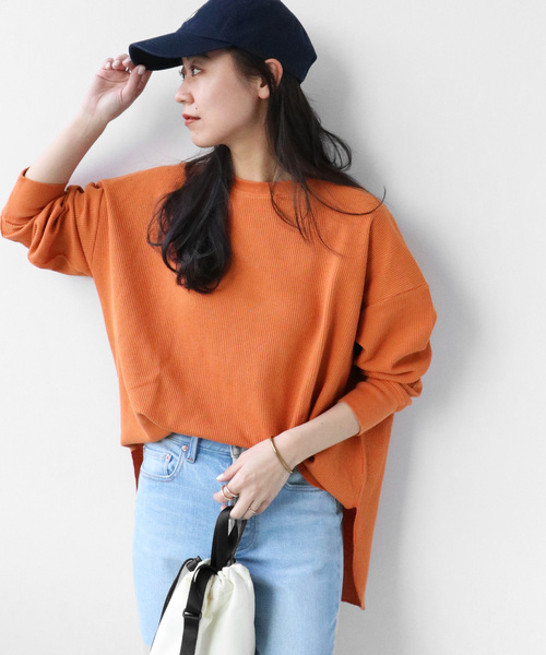 JOURNAL STANDARD relume(ジャーナルスタンダード レリューム)の「《追加》TCワッフルオーバーサイズロングスリーブTシャツ◆(Tシャツ/カットソー・レディース・オレンジ/ホワイト系その他/ブルー/オートミール・FREE)」の4枚目の写真