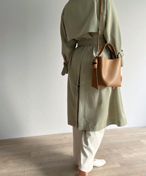 ISOOK(アイスー)の「【ISOOK / アイスー】サイドベルトバケットバッグ / ハンドバッグ ポーチ付き ZOZOTOWN限定(ハンドバッグ・レディース・ブラック/ライトブラウン・FREE)」の11枚目の写真