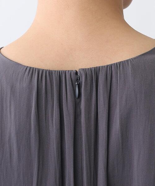 INDIVI（インディヴィ）の「◆【洗える/UVケア/吸水速乾】タック＆ギャザーワンピース（ワンピース・レディース・サックスブルー系5/ダークグレー/ネイビー・34/38/13/19/15 ）」の8枚目の写真