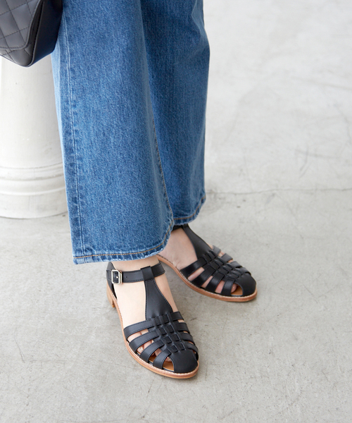 SLOBE IENA(スローブイエナ)の「《追加》SLOBE IENA グルカサンダル◆(サンダル・レディース・ホワイト/ブラック・23cm/23.5cm/24cm/24.5cm)」の11枚目の写真