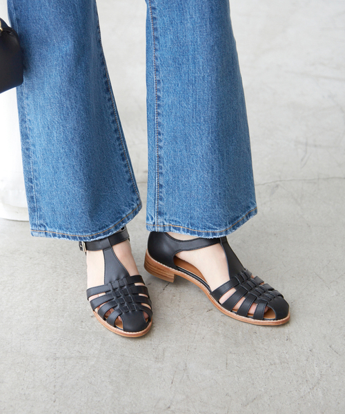 SLOBE IENA(スローブイエナ)の「《追加》SLOBE IENA グルカサンダル◆(サンダル・レディース・ホワイト/ブラック・23cm/23.5cm/24cm/24.5cm)」の12枚目の写真