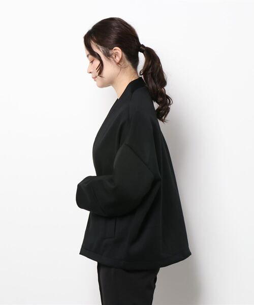 SOFFITTO(ソフィット)の「ノーカラージップジャケット(ノーカラージャケット・レディース・グレイッシュベージュ/ブラック・FREE)」の3枚目の写真