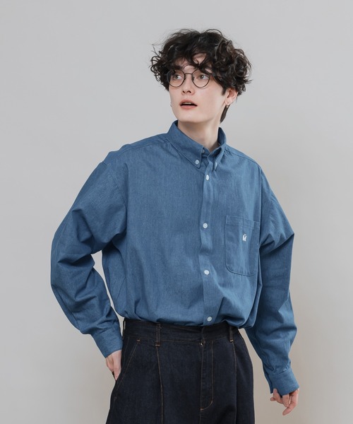 MUHET(ミュエータ)の「アソートレギュラーカラーシャツ(シャツ/ブラウス・レディース・オフホワイト/イエロー/オレンジ/インディゴブルー/グリーン/ライトピンク・SMALL/MEDIUM/X-LARGE)」の4枚目の写真