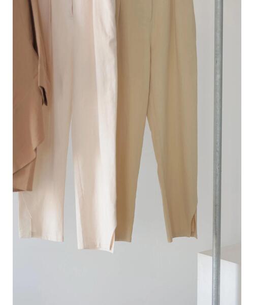 rem closet(レムクローゼット)の「タックテーパードスリットパンツ(その他パンツ・レディース・オリーブ/アイボリー・XS/S)」の10枚目の写真