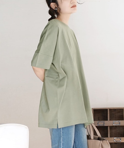 zootie（ズーティー）の「【汗が染みない ビッグTシャツ】 汗しみない Tシャツ［ビッグTEE］ 汗染み防止（Tシャツ/カットソー・レディース・ラベンダー/モカ/ライトブルー/ライトカーキ/グレイッシュブルー/ブラック/グレイッシュベージュ/オレンジ系その他2/杢グレー/オフホワイト/ネイビー/ダークグリーン/ブルー系その他2/ダークブラウン/パープル系その他/アイボリー/イエロー系その他/レッド系その他/ミント・M-L）」の10枚目の写真
