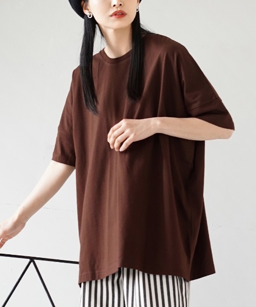 zootie（ズーティー）の「【汗が染みない ビッグTシャツ】 汗しみない Tシャツ［ビッグTEE］ 汗染み防止（Tシャツ/カットソー・レディース・ラベンダー/モカ/ライトブルー/ライトカーキ/グレイッシュブルー/ブラック/グレイッシュベージュ/オレンジ系その他2/杢グレー/オフホワイト/ネイビー/ダークグリーン/ブルー系その他2/ダークブラウン/パープル系その他/アイボリー/イエロー系その他/レッド系その他/ミント・M-L）」の6枚目の写真