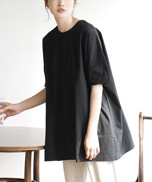 zootie（ズーティー）の「【汗が染みない ビッグTシャツ】 汗しみない Tシャツ［ビッグTEE］ 汗染み防止（Tシャツ/カットソー・レディース・ラベンダー/モカ/ライトブルー/ライトカーキ/グレイッシュブルー/ブラック/グレイッシュベージュ/オレンジ系その他2/杢グレー/オフホワイト/ネイビー/ダークグリーン/ブルー系その他2/ダークブラウン/パープル系その他/アイボリー/イエロー系その他/レッド系その他/ミント・M-L）」の4枚目の写真