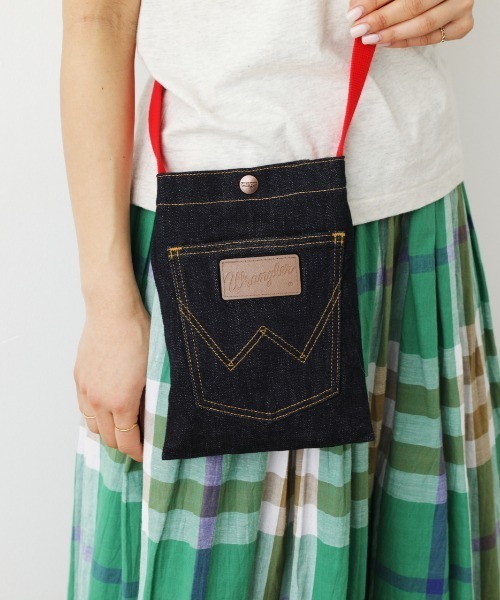 RODEO CROWNS WIDE BOWL（ロデオクラウンズワイドボウル）の「Wranglerショルダーバッグ（ショルダーバッグ・レディース・ホワイト/グリーン/ブルー・FREE）」の14枚目の写真