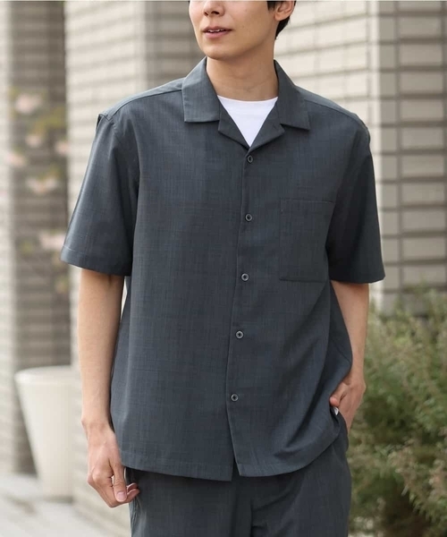 a.v.v（アーヴェヴェ）の「【S-XXL/速乾】リライト オープンカラーシャツ（シャツ/ブラウス・メンズ・ブルー/ベージュ/チャコールグレー・46/48/52/44/50）」の2枚目の写真