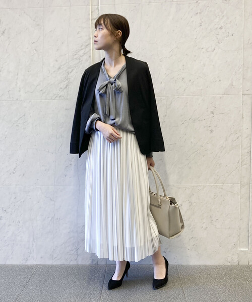 COMME CA ISM(コムサイズム)の「ストライプ プリーツスカート(スカート・レディース・ホワイト系/チャコール・SMALL/MEDIUM/LARGE)」の17枚目の写真