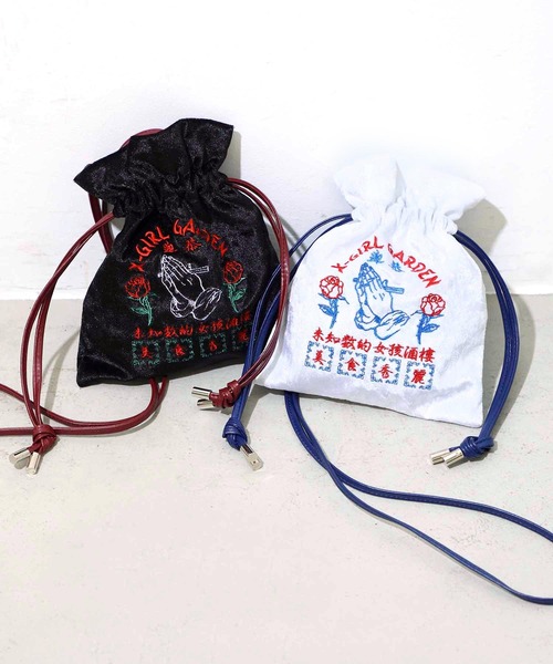 X-girl(エックスガール)の「X-GIRL GARDEN DRAWSTRING BAG/ベロア/巾着 ミニショルダーバッグ(ショルダーバッグ・レディース・ホワイト/ブラック・ONE SIZE)」の11枚目の写真