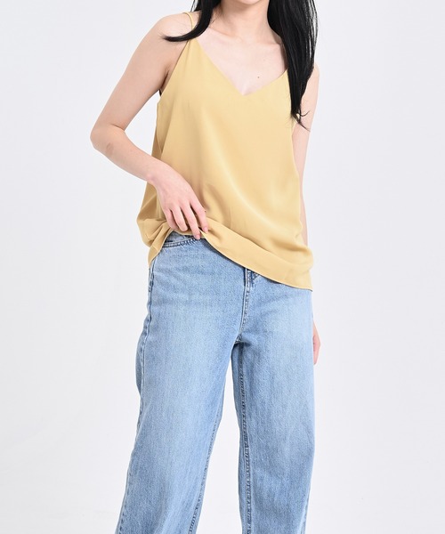 me+em select(ミームセレクト)の「【 6color 】Vネックサテンキャミソール(キャミソール・レディース・ブラック/ベージュ/イエロー/オレンジ/ミント/ライトパープル・FREE)」の5枚目の写真