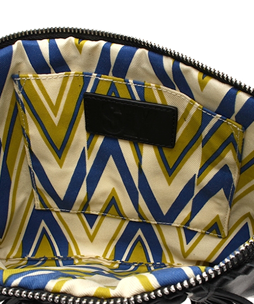 SLY（スライ）の「フリンジレザーCLUTCH BAG（ショルダーバッグ・レディース・ブラック/イエロー・FREE）」の6枚目の写真